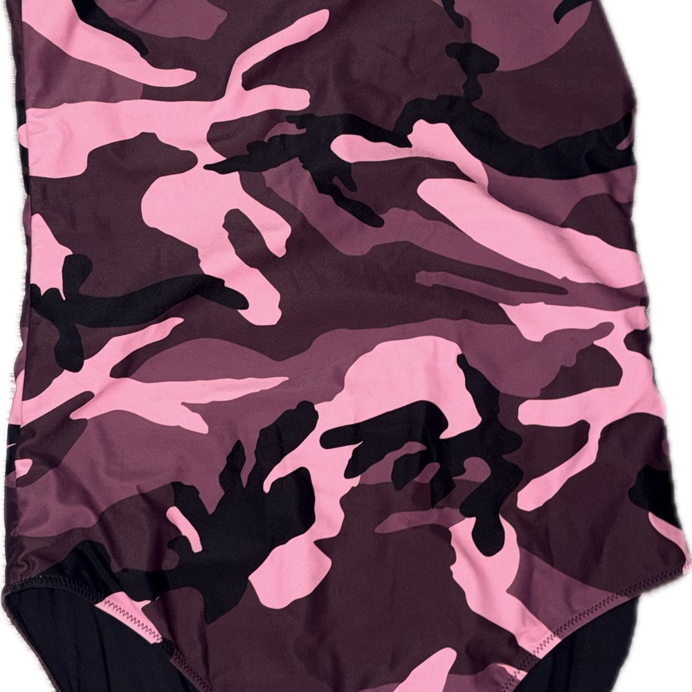 Balenciaga Black/pink one shoulder jersey camo New boutique swimsuit 🩱 - Picture 5 of 16